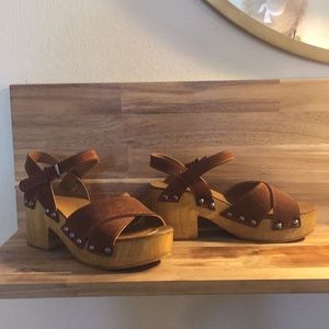 Steve Madden Clog wooden block heel clog sandals